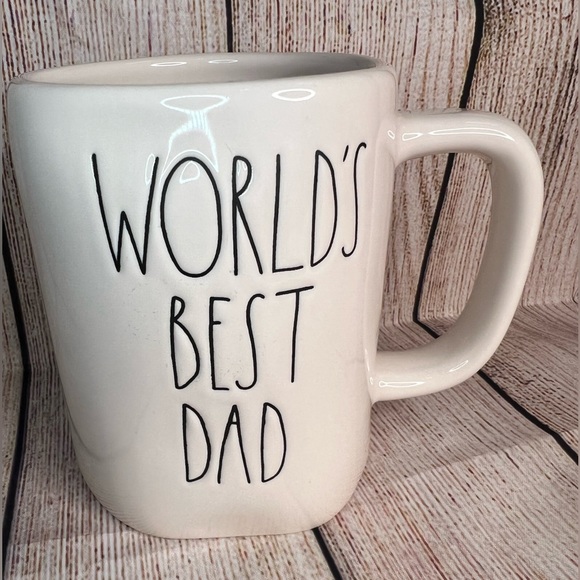 Rae Dunn “World’s Best Dad” Coffee Mug, *MARKED DOWN!! - Picture 2 of 5